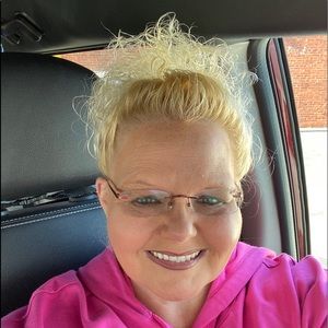 Meet your Posher, Jana